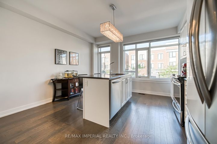 Photo 23 at 173 Salterton Circle, Rural Vaughan, Vaughan