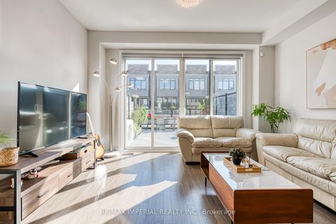 Photo 9 at 173 Salterton Circle, Rural Vaughan, Vaughan