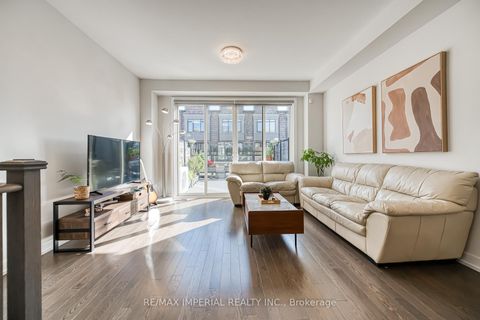 Photo 10 at 173 Salterton Circle, Rural Vaughan, Vaughan