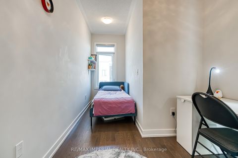 Photo 31 at 173 Salterton Circle, Rural Vaughan, Vaughan
