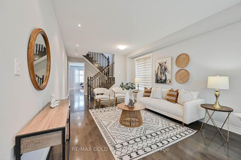 Photo 4 at 238 Kincardine Street, Kleinburg, Vaughan