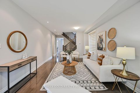 Photo 5 at 238 Kincardine Street, Kleinburg, Vaughan