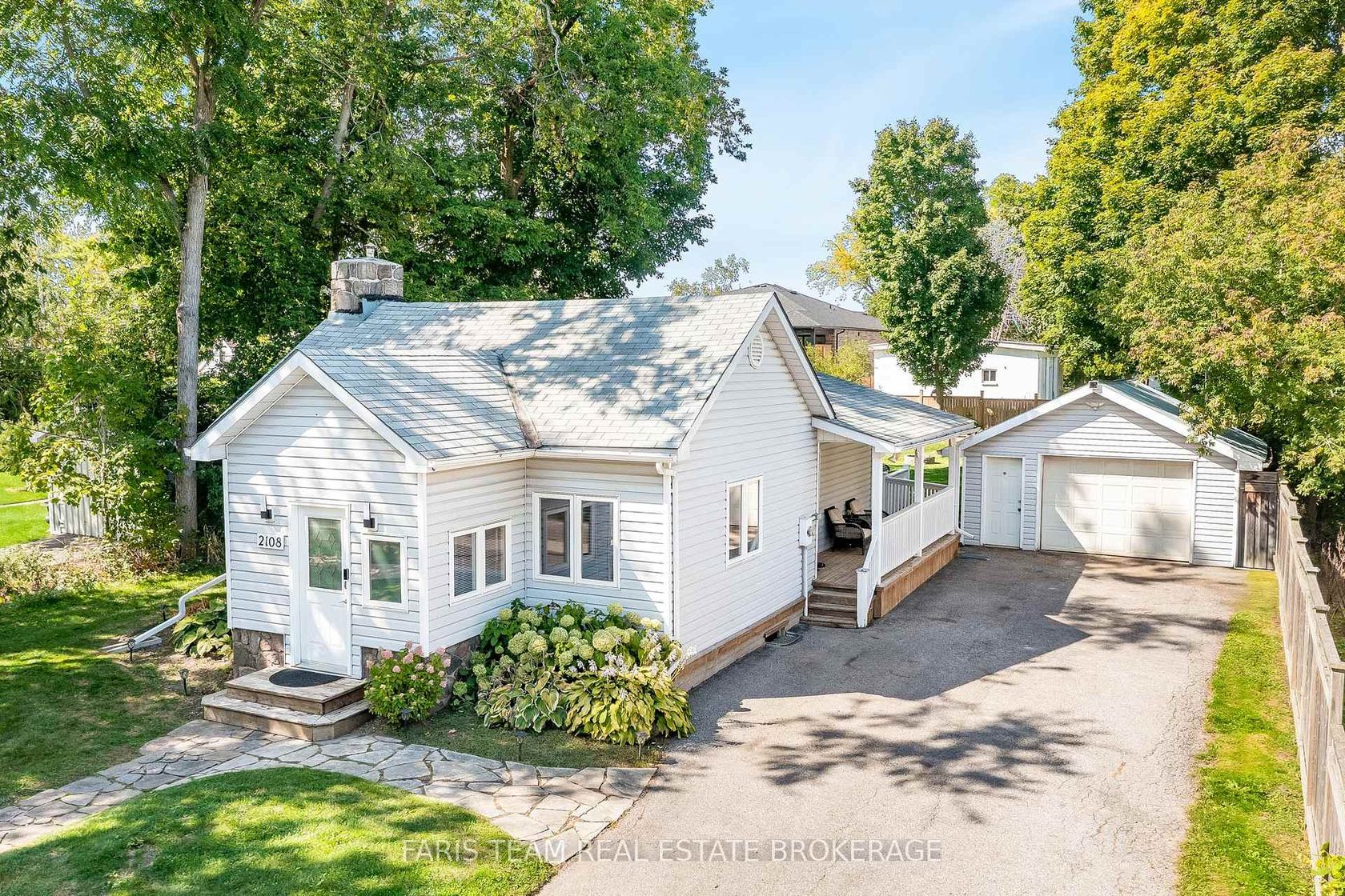 2108 Victoria Street, Stroud, Innisfil photo number 2