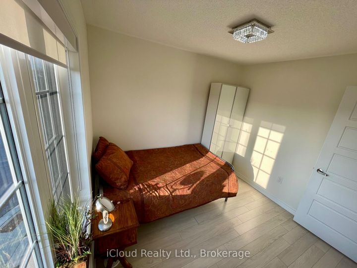 Photo 22 at 73 - 1222 Rose Way, CB Cobban, Milton