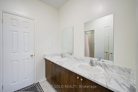 Photo 31 at 156 Hartney Drive, Rural Richmond Hill, Richmond Hill
