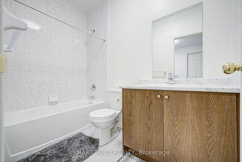 Photo 41 at 156 Hartney Drive, Rural Richmond Hill, Richmond Hill