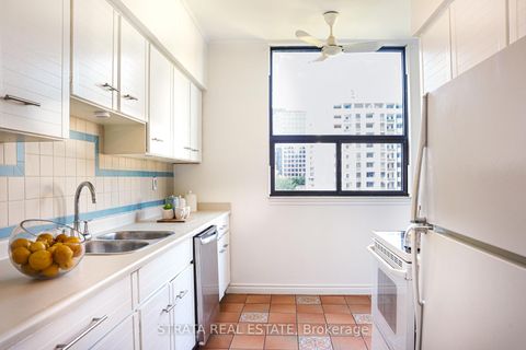 Photo 5 at 702 - 86 Gloucester Street, Yonge Corridor, Toronto