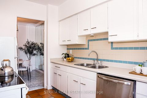 Photo 6 at 702 - 86 Gloucester Street, Yonge Corridor, Toronto