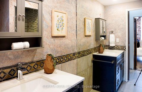 Photo 17 at 702 - 86 Gloucester Street, Yonge Corridor, Toronto