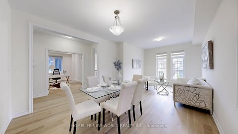 Photo 6 at 19 Ahchie Court, Patterson, Vaughan