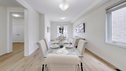 Photo 8 at 19 Ahchie Court, Patterson, Vaughan