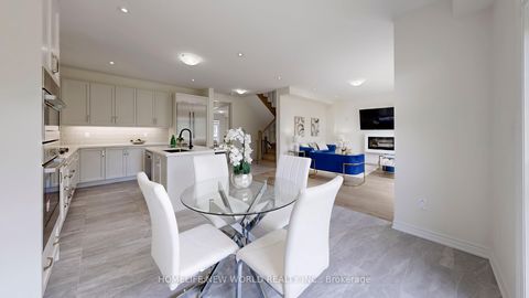 Photo 14 at 19 Ahchie Court, Patterson, Vaughan