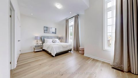 Photo 32 at 19 Ahchie Court, Patterson, Vaughan