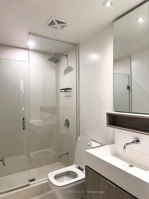 Photo 4 at 1008 - 5 Soudan Avenue, Mount Pleasant West, Toronto