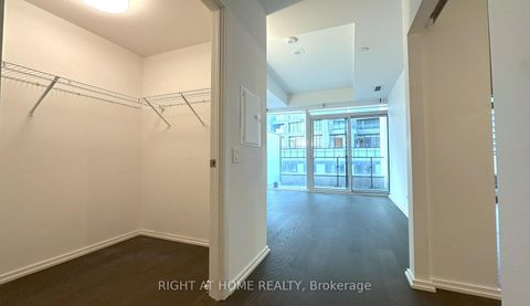 Photo 12 at 1008 - 5 Soudan Avenue, Mount Pleasant West, Toronto