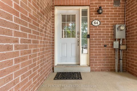 Photo 5 at 64 Lander Crescent, Patterson, Vaughan