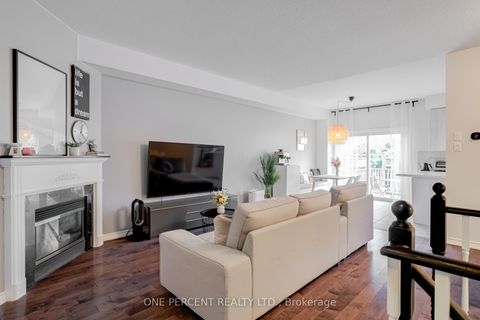 Photo 10 at 64 Lander Crescent, Patterson, Vaughan