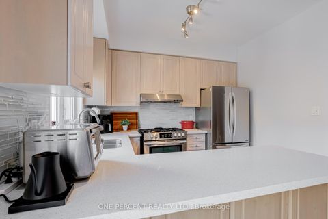 Photo 17 at 64 Lander Crescent, Patterson, Vaughan
