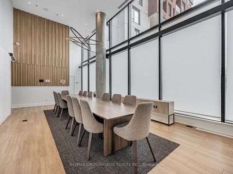 Photo 5 at 427 - 3100 Keele Street, CFB, Toronto