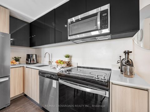 Photo 12 at 427 - 3100 Keele Street, CFB, Toronto Photo 12 at 427 - 3100 Keele Street, CFB, Toronto