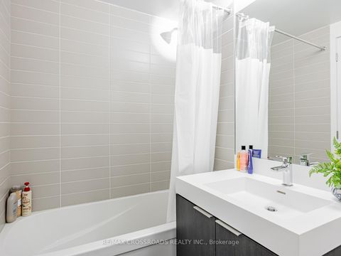 Photo 26 at 427 - 3100 Keele Street, CFB, Toronto