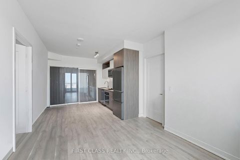 Photo 5 at 2706 E - 70 Princess Street, Waterfront Communities C8, Toronto