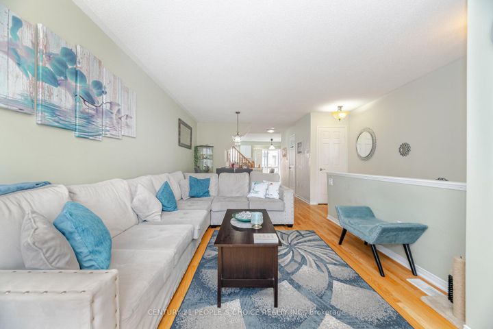 Photo 10 at 7055 Fairmeadow Crescent, Lisgar, Mississauga