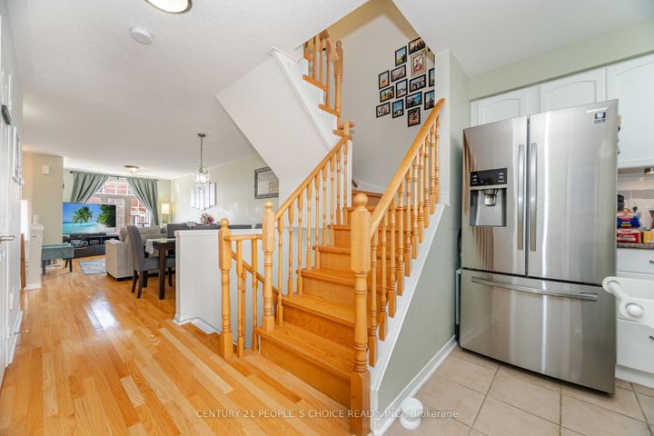 Photo 25 at 7055 Fairmeadow Crescent, Lisgar, Mississauga