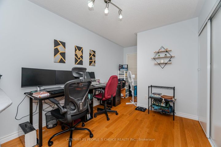 Photo 37 at 7055 Fairmeadow Crescent, Lisgar, Mississauga