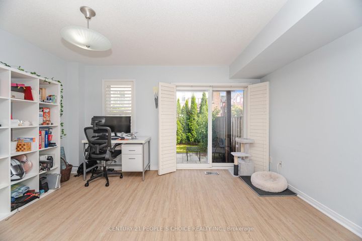 Photo 41 at 7055 Fairmeadow Crescent, Lisgar, Mississauga