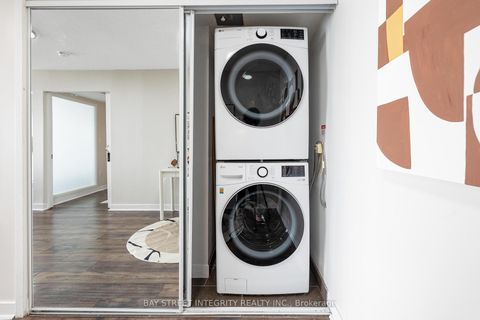 Photo 10 at 3511 - 15 Fort York Boulevard, Waterfront Communities C1, Toronto
