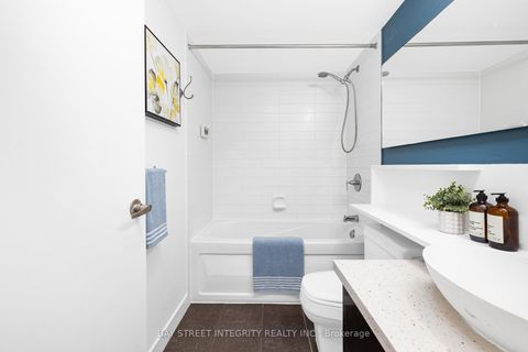Photo 27 at 3511 - 15 Fort York Boulevard, Waterfront Communities C1, Toronto