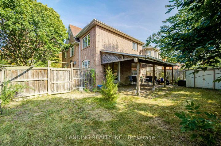 Photo 44 at 483 Menczel Crescent, Summerhill Estates, Newmarket
