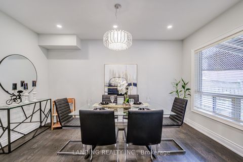 Photo 5 at 483 Menczel Crescent, Summerhill Estates, Newmarket