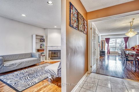 Photo 5 at 63 Ramblewood Lane, Brownridge, Vaughan
