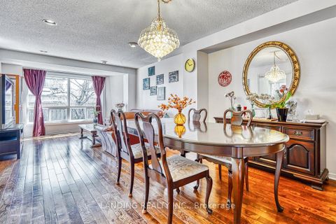 Photo 7 at 63 Ramblewood Lane, Brownridge, Vaughan