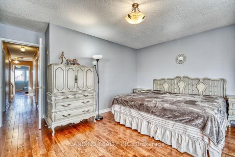 Photo 16 at 63 Ramblewood Lane, Brownridge, Vaughan