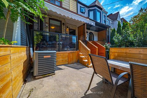Photo 2 at 259 Claremont Street, Bellwoods, Toronto