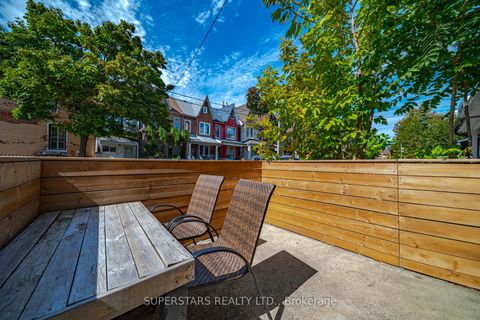 Photo 3 at 259 Claremont Street, Bellwoods, Toronto