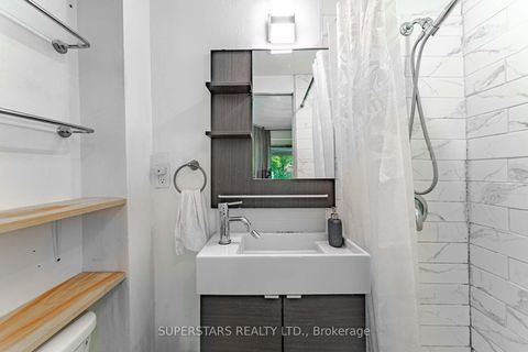 Photo 9 at 259 Claremont Street, Bellwoods, Toronto