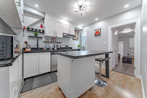 Photo 10 at 259 Claremont Street, Bellwoods, Toronto