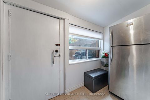 Photo 16 at 259 Claremont Street, Bellwoods, Toronto