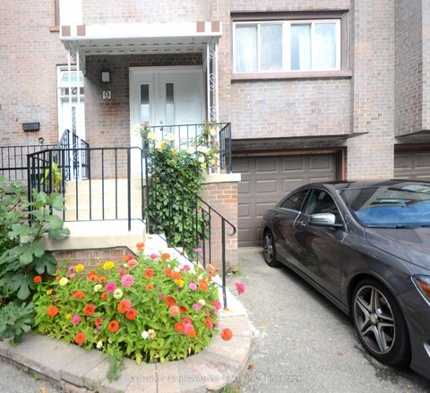 Photo 0 at 9 Candy Courtway, Newtonbrook West, Toronto