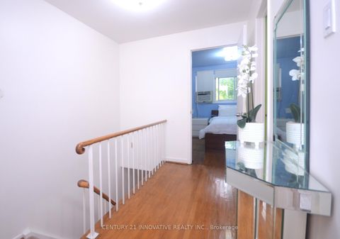 Photo 6 at 9 Candy Courtway, Newtonbrook West, Toronto