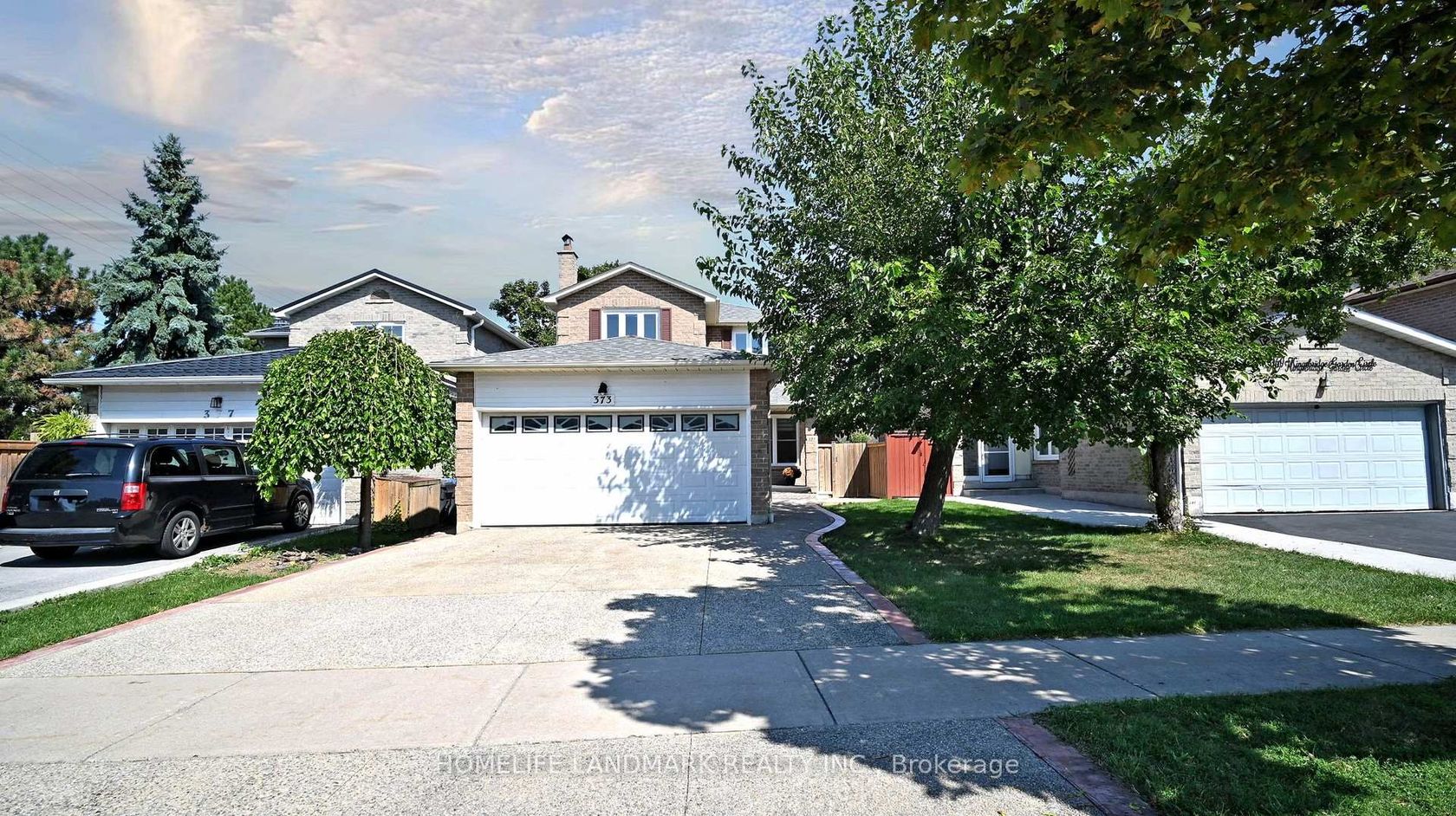 373 Kingsbridge Garden Circle, Hurontario, Mississauga 