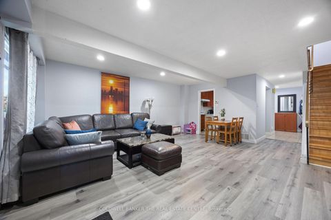 Photo 9 at 23 Riviera Drive W, Glen Shields, Vaughan