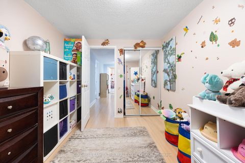 Photo 16 at 23 Riviera Drive W, Glen Shields, Vaughan