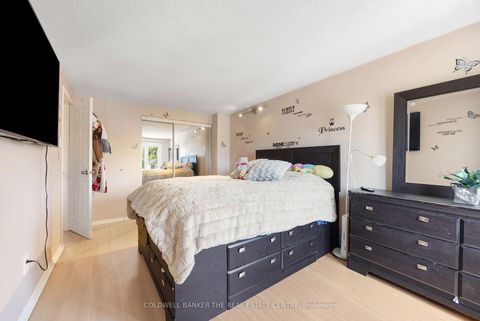 Photo 18 at 23 Riviera Drive W, Glen Shields, Vaughan