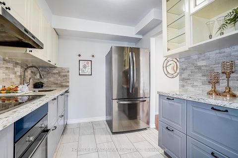 Photo 12 at 25 Bracken Fern Way, Don Valley Village, Toronto