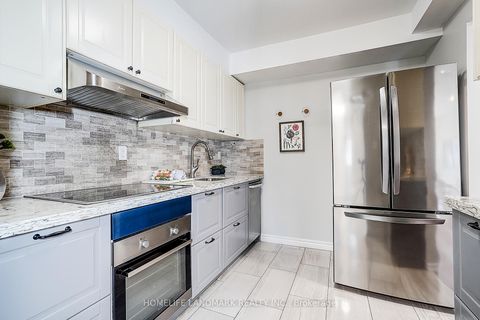 Photo 13 at 25 Bracken Fern Way, Don Valley Village, Toronto